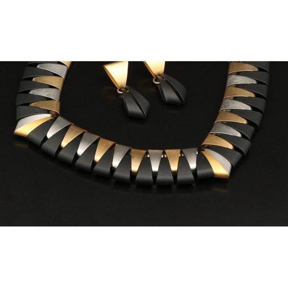 Anodized Metal Necklace & Post Earring Set - Picture 14 of 14